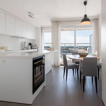 Apartament Duplex By The Coast With Stunning Sea Views Ostenda