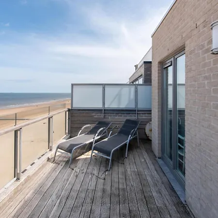 Duplex By The Coast With Stunning Sea Views * Остенде