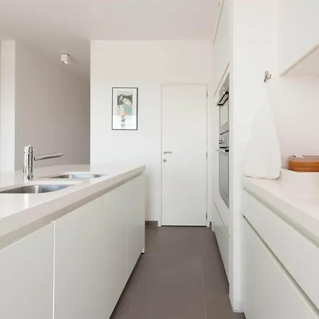 Duplex By The Coast With Stunning Sea Views Ostenda